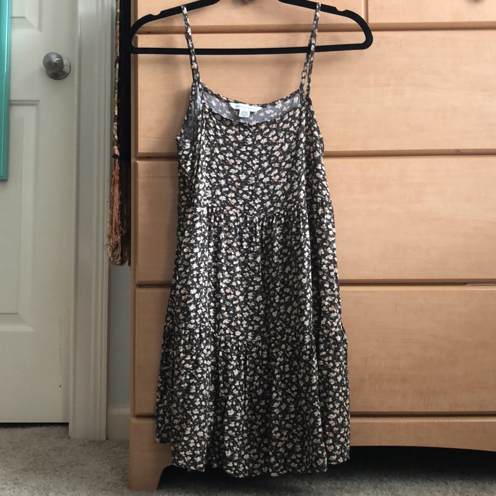 American Eagle green/olive floral cami tiered babydoll sun dress, Size Small